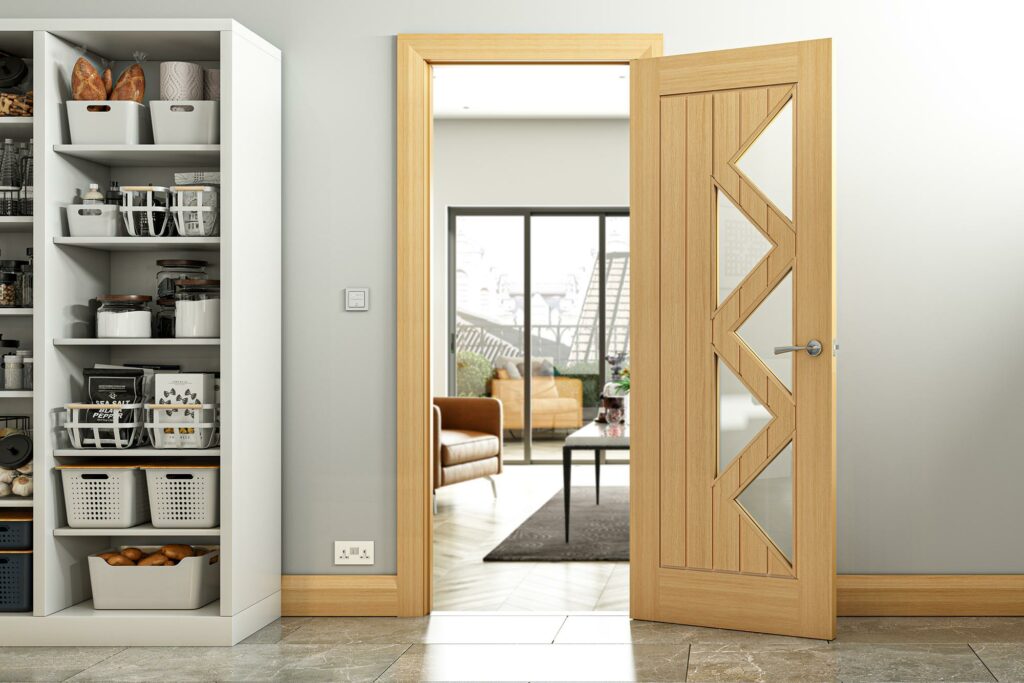 Ely prefinished 5L glazed interior oak door