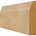 OAK FACED CHAMFERED SKIRTING (4 X 3M LENGTHS PER PK)