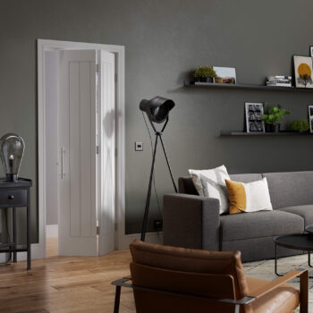 White-Mexicano-Bi-fold-LifeStyle